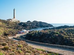 La spiaggia al faro di Ustica in Sicilia