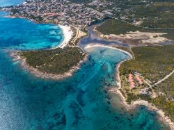 La spiaggia di Bados e Cala Banana tra le spiagge più belle di Olbia in Sardegna