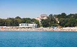 La spiaggia di Central beach a Burgas sulla costa del Mar Nero in Bulgaria