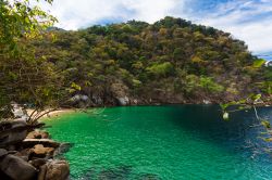 La spiaggia di Colomitos in Costa Alegre, non lontano da Puerto Vallarta in Messico