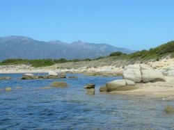 La spiaggia di Figari, si trova ad ovest di Bonifacio in Corsica