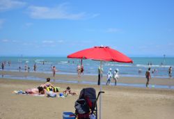 La spiaggia di Marina di Carrara in Versilia