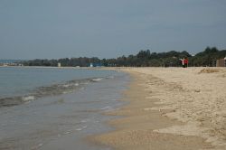 La spiaggia di Marina di Torre Grande in Sardegna - © Anisurb - Wikipedia