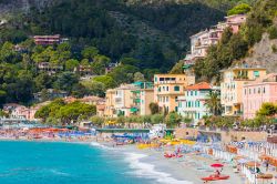 La spiaggia di Monterosso al Mare, siamo sulle 5 Terre in Liguria