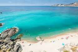 La spiaggia di San Cristobal in Andalusia, nei pressi di Almunecar in Spagna