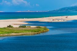 La spiaggia di San Pietro a Mare vicino a Valledoria in Sardegna