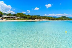 La spiaggia di Santa Giulia, facilmente raggiungibile da Sotta, sud della Corsica