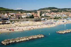 La spiaggia e il mare di Porto Potenza Picena nelle Marche