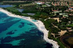 La spiaggia Li Cuppulati ad Agrustos di Bodoni, Sardegna nord-orientale
