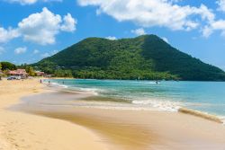 La spiaggia Reduit a Rodney Bay, isola di Saint Lucia, Mar dei Caraibi.