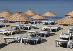 La spiaggia sabbiosa di Lido di Dante, Mare Adriatico, ...