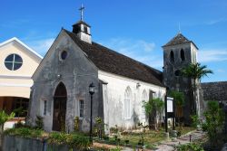 La storica chiesa di San Francesco Xavier a Nassau, Bahamas. E' la più antica chiesa cattolica del Commonwealth delle Bahamas. La prima pietra dell'edificio sacro venne posta ...