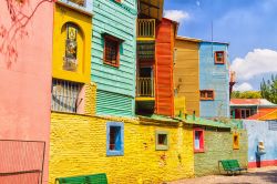 La strada del Caminito nel quartiere La Boca uno dei luoghi imperdibili di Buenos Aires in Argentina