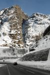 Gotthardstrasse, la strada del San Gottardo, tra Andermatt e Goschenen, in Svizzera.