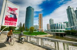 La strada Ryomyong a Pyongyang la capitale della Corea del Nord - © Truba7113 / Shutterstock.com