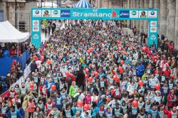 La Stramilano, la celebre manifestazione sportiva per le vie della città meneghina. - © Tinxi / Shutterstock.com