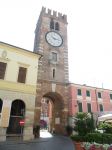 La Torre civica e Piazza Mazzini in centro a Cologna Veneta - © Ricklen -  CC BY-SA 3.0, Wikipedia