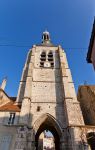 La torre con l'orologio del XVI° secolo nel centro di Provins, Francia. E' ciò che rimane della chiesa e del chiostro di Notre Dame du Val - © Joymsk140 / Shutterstock.com ...