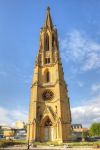 La torre del tempio evangelico Garrison di Metz, Francia: s'innalza per 97 metri di altezza.

