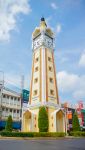 La torre dell'orologio sul lungofiume di Nonthaburi, Thailandia - © CHARTGRAPHIC / Shutterstock.com