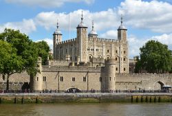 La Torre di Londra fortografata in primavera, ...