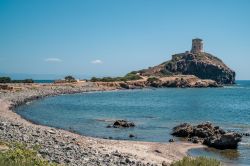 La Torre del Coltellazzo presso l'area archeologica di Nora. Siamo nei pressi di Pula, nel sud della Sardegna