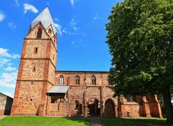 La Totenkirche una grande chiesa in rovina a Treysa nel comune di Schwalmstadt in Assia, Germania