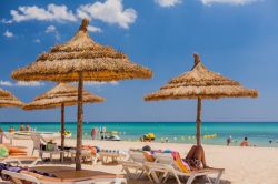 La Tunisia è famosa per le sue spiagge bagnate dal Mar Mediterraneo