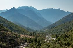 La valle del fiume Fango vicino a Galeria in Corsica