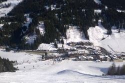 La valle Zauchensee con le piste da sci vicino a Altenmarkt im Pongau (Austria) - © Stöger Florian D. M. - CC-BY 4.0, Wikipedia