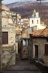 La visita al dedalo di strade del borgo di San ...