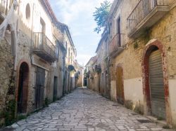 La visita del centro storico di Apice Vecchio in Campania - © K - Photo / Shutterstock.com