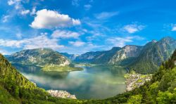 La zona di Hallstatt è una tappa della ciclabile del Salzkammergut in Austria