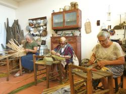 Laboratorio d'intreccio delle erbe palustri a Villanova di Bagnacavallo