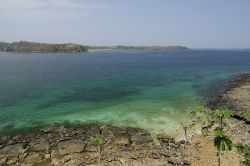 Laguna nei pressi dell'isola di Contadora, Panama, America Centrale. Contadora è una delle 220 isole dell'arcipelago delle Perle bagnate dalle acque dell'oceano Pacifico.



 ...