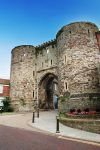 Il Landgate, la porta monumentale del villaggio di Rye nell'East Sussex, in Inghilterra