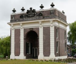L'antica porta di accesso al centro di Middelburg, Koepoort, Olanda.

