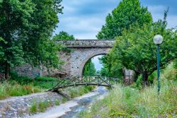 L'antico ponte in pietra di Setbasi a Bursa,Turchia.
