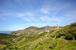 L'appennino ligure, siamo in escursione nell'entroterra di Moneglia, sulla riviera di levante