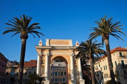 L'arco trionfale dedicato alla regina Margherita d'Austria a Finale Ligure (Savona).



