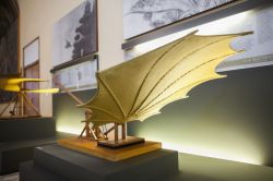 Le ali ideate da Leonardo esposte al Museo della Scienza e della Tecnica di Milano - © Viktor Gladkov / Shutterstock.com