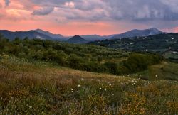 Le campagne tra Squille e Castel Campagnano in provincia di Caserta in Campania