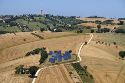 Le colline marchigiane tra Montecassiano e Montefano nelle Marche, nella stagione estiva