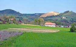 Le colline verdi intorno a Montorio al Vomano ...