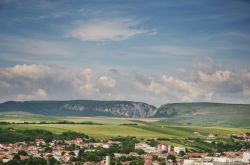 Le gole di Cheiile Turzi fotografate da Turda in Romania - © Zagrean Viorel / Shutterstock.com