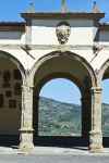 Le Logge del Vasari nella città medievale di Castiglion Fiorentino, Arezzo, Toscana. Si trovano nella piazza del Municipio e conferiscono al borgo un aspetto rinascimentale. I primi lavori ...