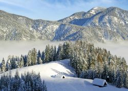 Le montagne della Carnia intorno a Tarvisio, in Friuli - © Pecold/ Shutterstock.com