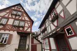 Le tipiche case a graticcio nel centro di di Kronberg im Taunus in Germania