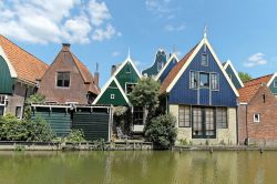 Le tipiche case di De Rijp il borgo del Noord Holland, uno dei gioielli nascosti dell'Olanda Settentrionale - © HunnyCloverz / Shutterstock.com