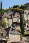 Le tipiche case in pietra del borgo di Beynac-et-Cazenac, Dordogna (Francia) - © wjarek / Shutterstock.com